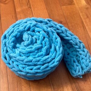 Vibrant Blue Chunky Knit Scarf